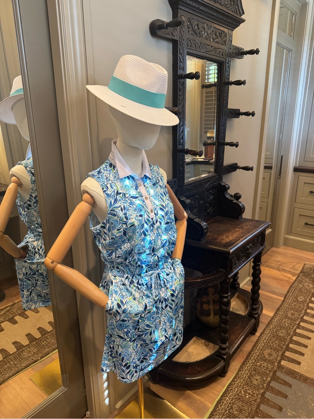 Sleeveless Blue Floral Collared Dress for Golf or Running Errands